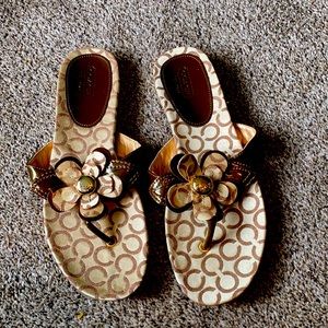 coach sandals flip flops size 10 / 11 New gold flower detail